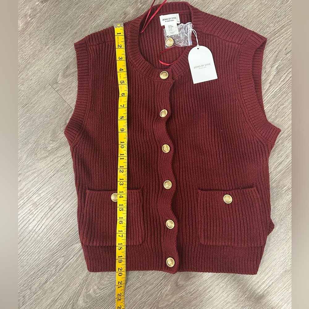 NWT revolve song of style Women's Burgundy Sweater Vest - Picture 4 of 4
